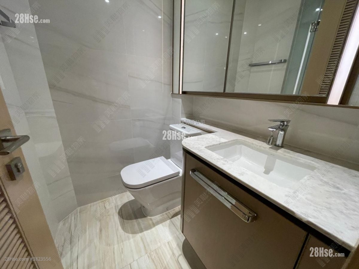 Ocean Marini Sell 2 Bedrooms , 1 Bathroom 472 ft²