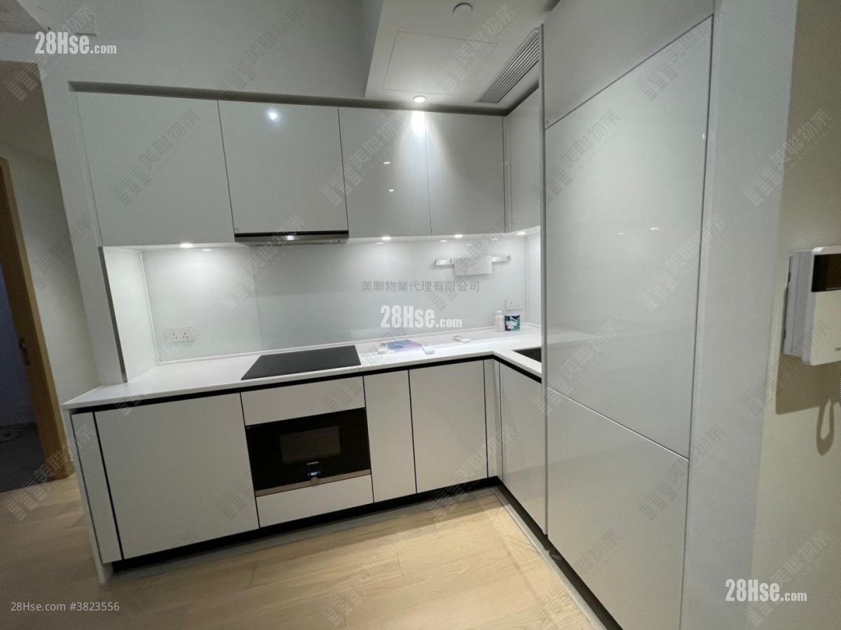 Ocean Marini Sell 2 Bedrooms , 1 Bathroom 472 ft²