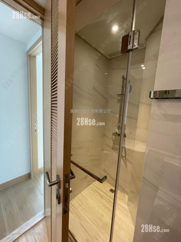 Ocean Marini Sell 2 Bedrooms , 1 Bathroom 472 ft²