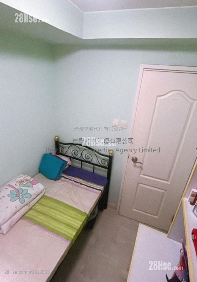 Kwok Ga Building Sell 2 Bedrooms , 1 Bathroom 407 ft²