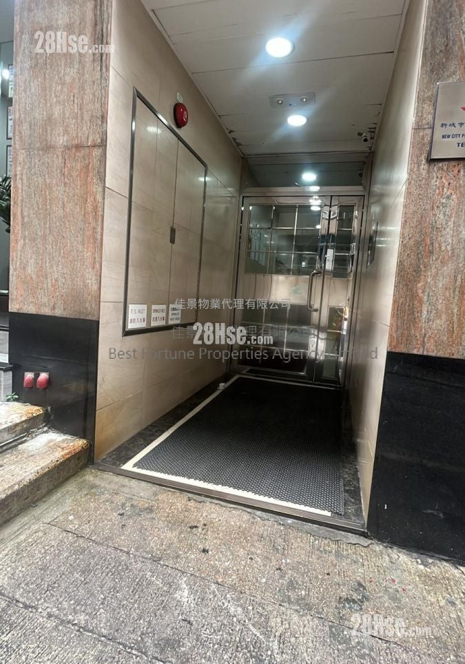 Kwok Ga Building Sell 2 Bedrooms , 1 Bathroom 407 ft²