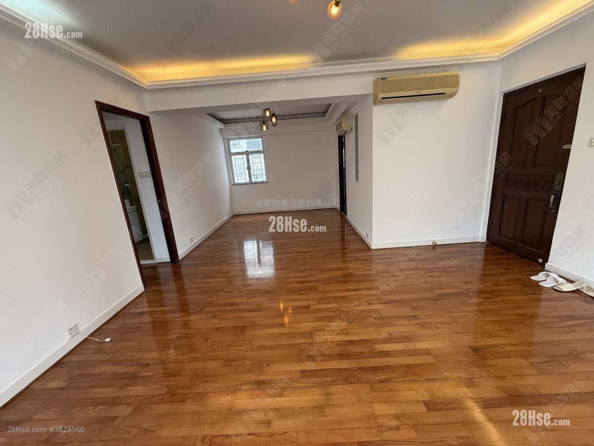 Greenview Gardens Sell 3 Bedrooms , 2 Bathrooms 986 ft²