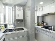 Lung Poon Court Sell 426 ft²