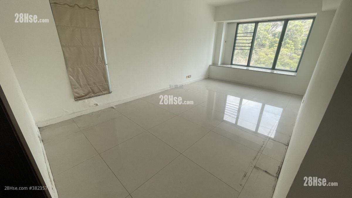 Meridian Hill Sell 4 Bedrooms , 3 Bathrooms 1,614 ft²