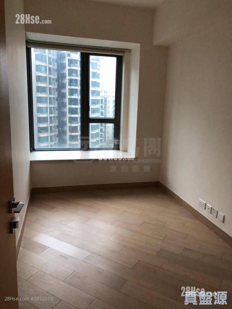 Providence Peak Sell 3 Bedrooms , 1 Bathroom 1,010 ft²