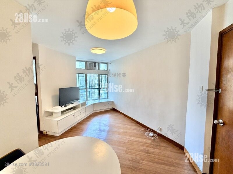 Whampoa Garden Sell 2 Bedrooms 389 ft²