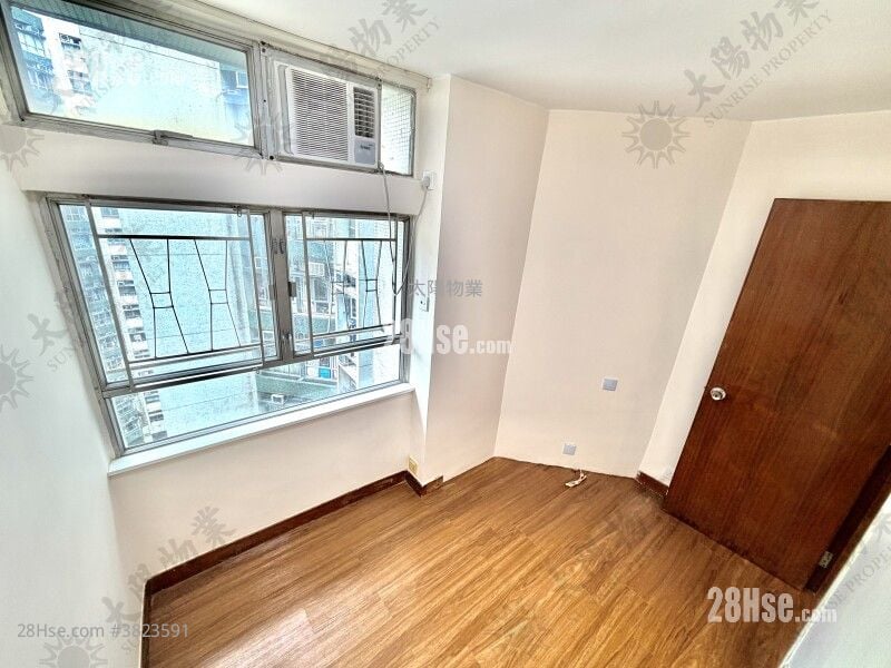 Whampoa Garden Sell 2 Bedrooms 389 ft²