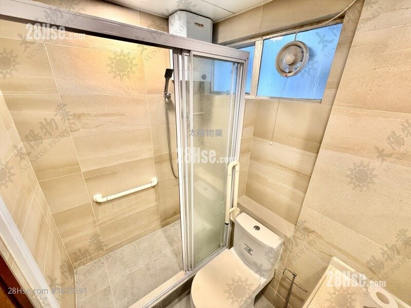 Whampoa Garden Sell 2 Bedrooms 389 ft²