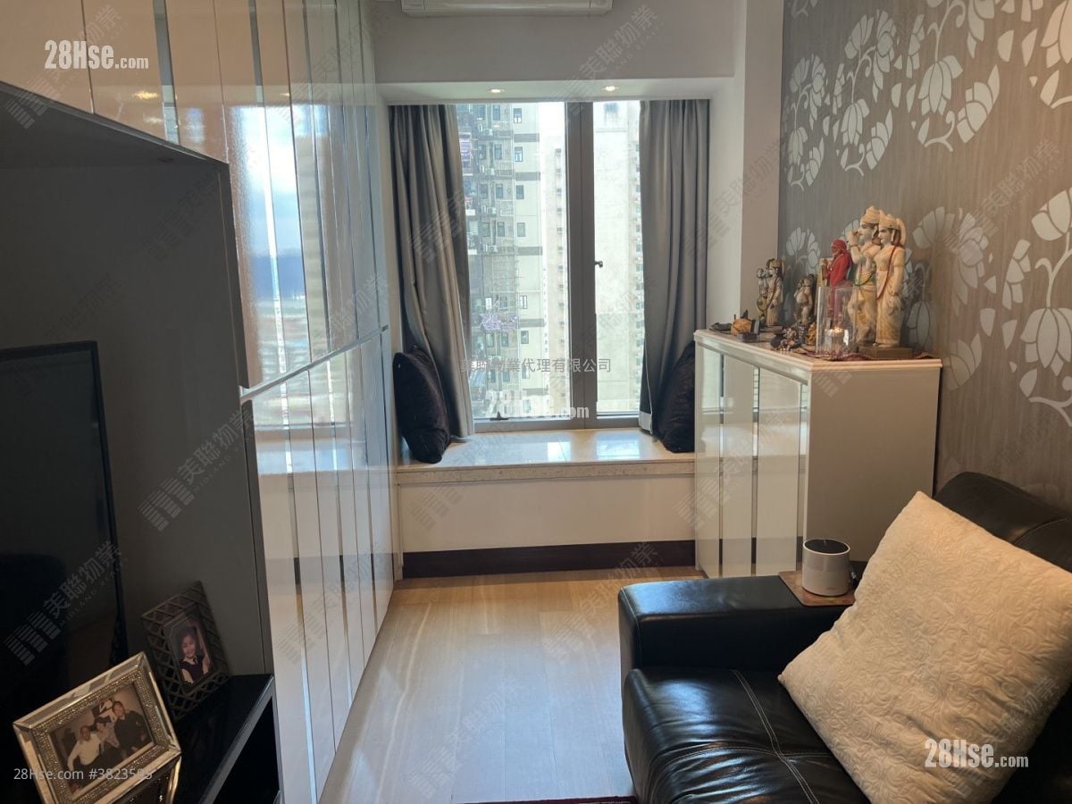 Celestial Heights Sell 4 Bedrooms 1,567 ft²