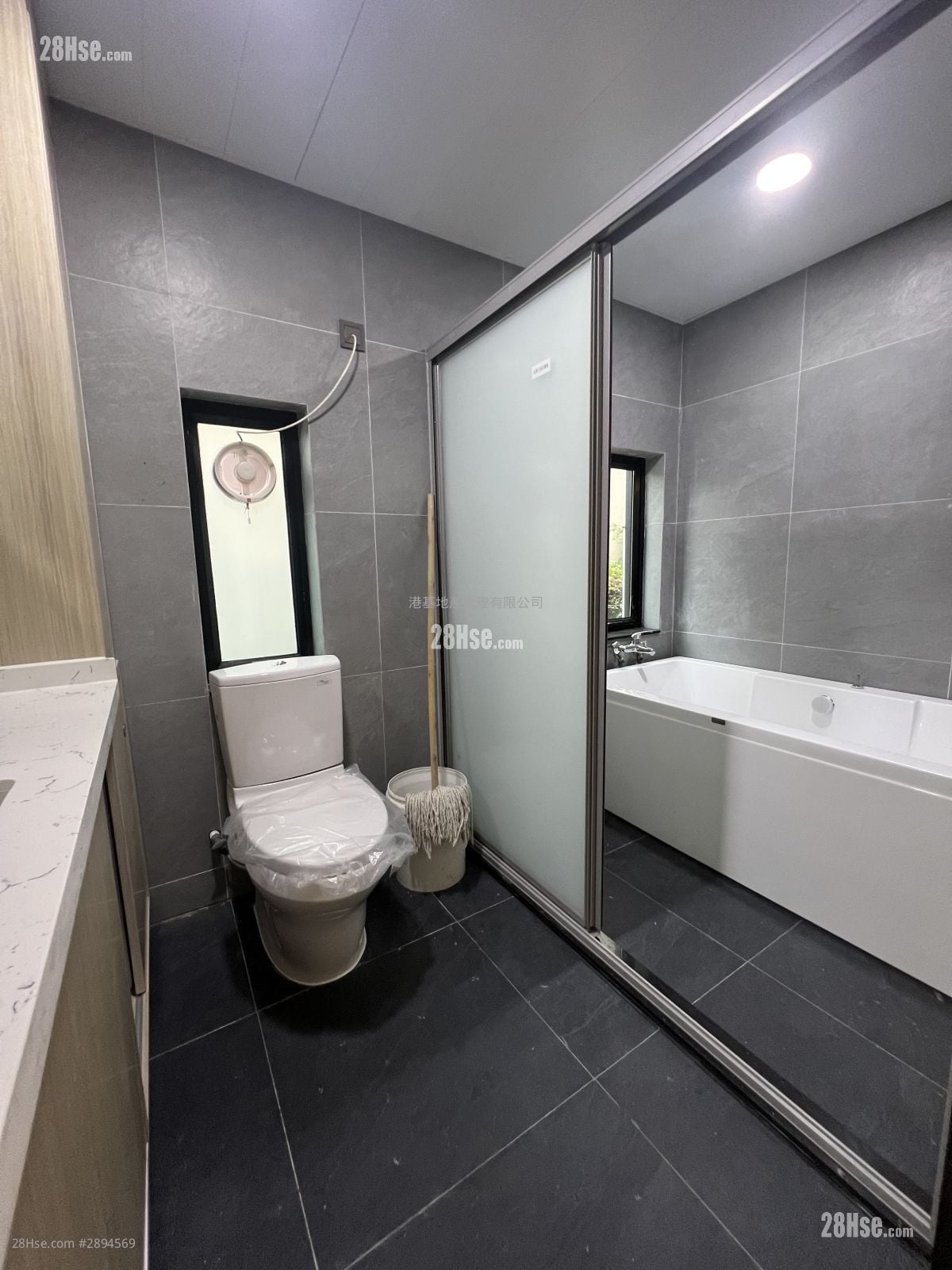 Village Rental 2 Bedrooms , 1 Bathroom 700 ft²