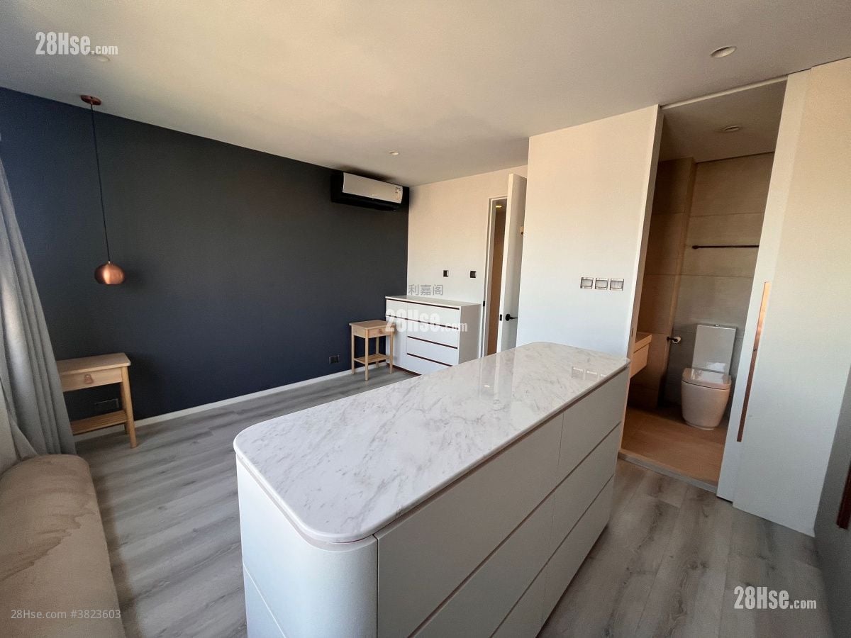 Wylie Court Sell 3 Bedrooms , 2 Bathrooms 1,383 ft²