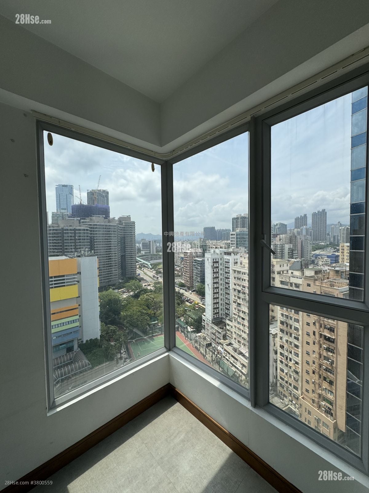 Ava62 Sell 1 Bedroom , 1 Bathroom 253 ft²