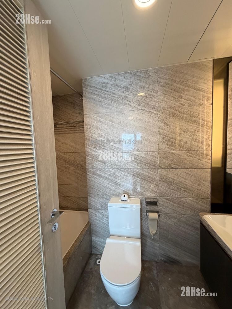 Sea To Sky Rental 3 Bedrooms , 2 Bathrooms 802 ft²