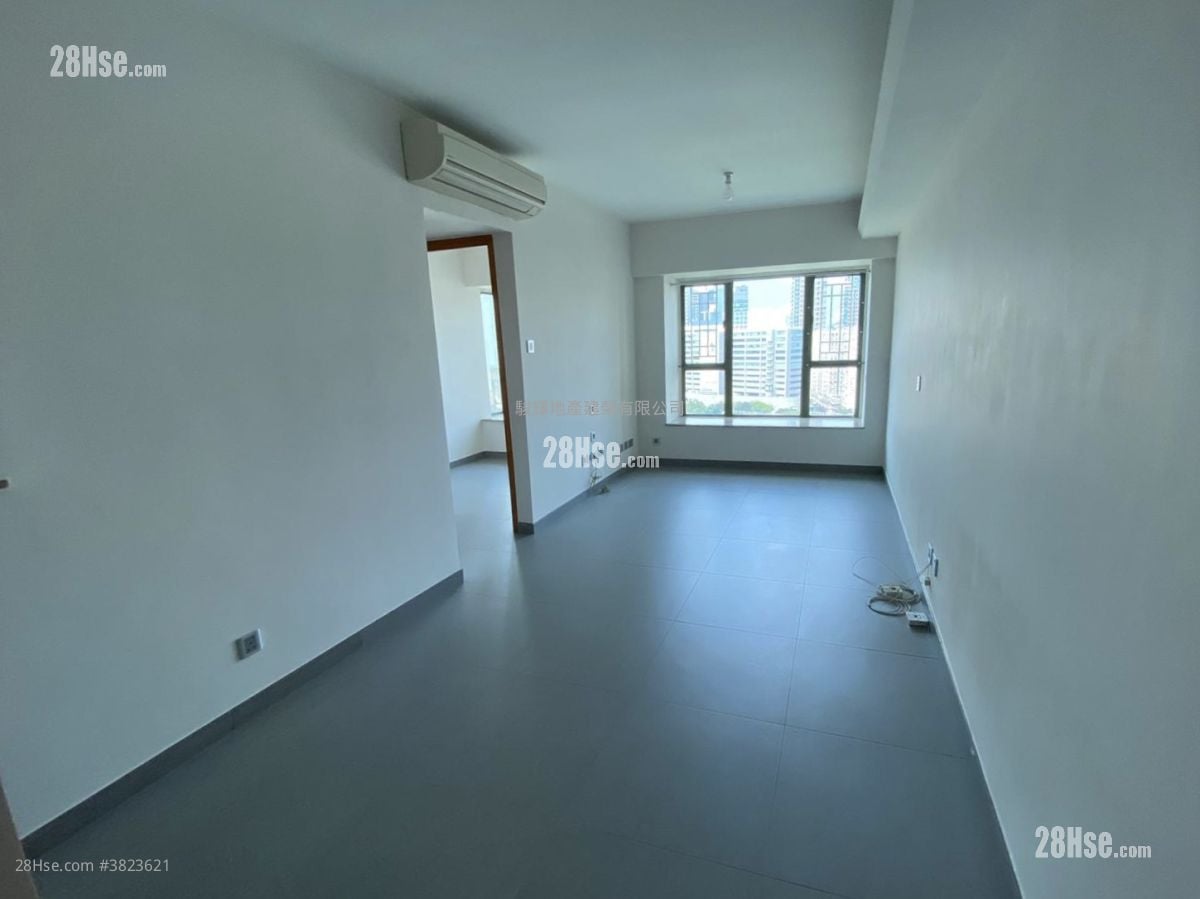 Park Avenue Sell 2 Bedrooms , 1 Bathroom 476 ft²