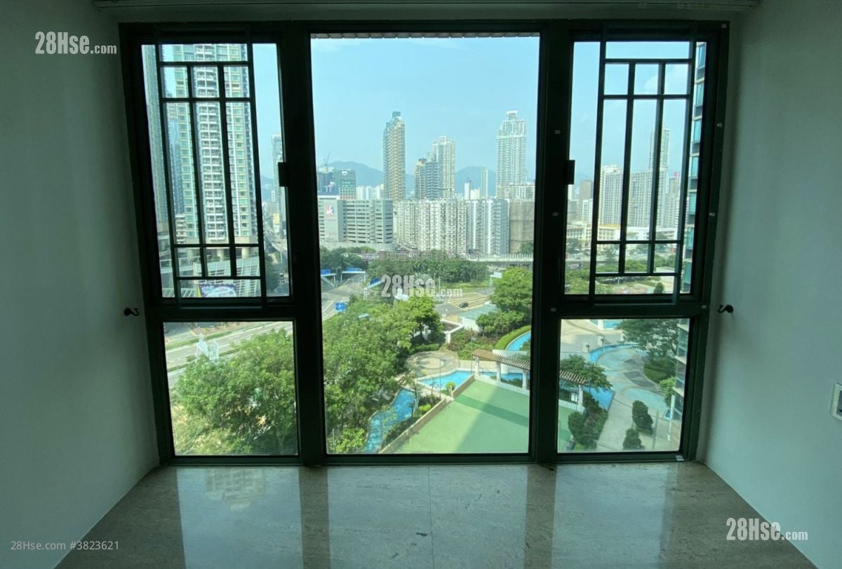 Park Avenue Sell 2 Bedrooms , 1 Bathroom 476 ft²