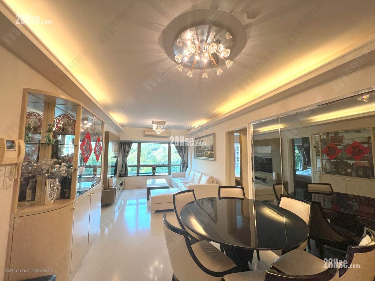 King's Park Villa Sell 3 Bedrooms , 2 Bathrooms 932 ft²