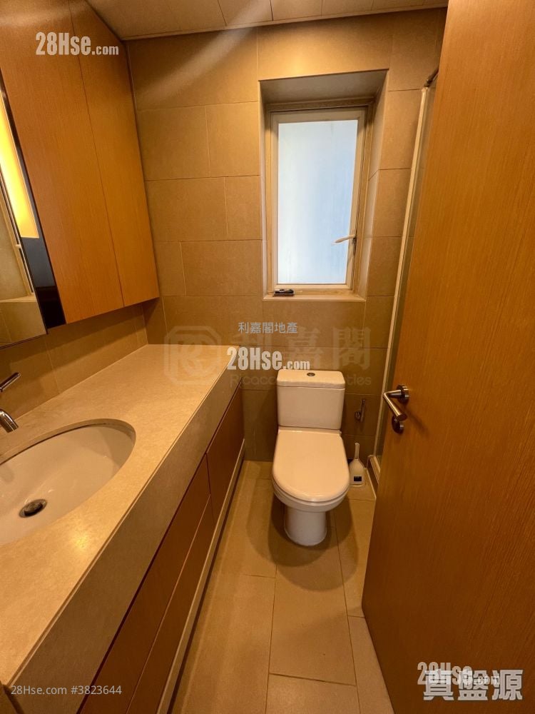 Island Lodge Sell 3 Bedrooms , 2 Bathrooms 802 ft²