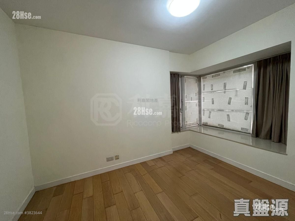 Island Lodge Sell 3 Bedrooms , 2 Bathrooms 802 ft²