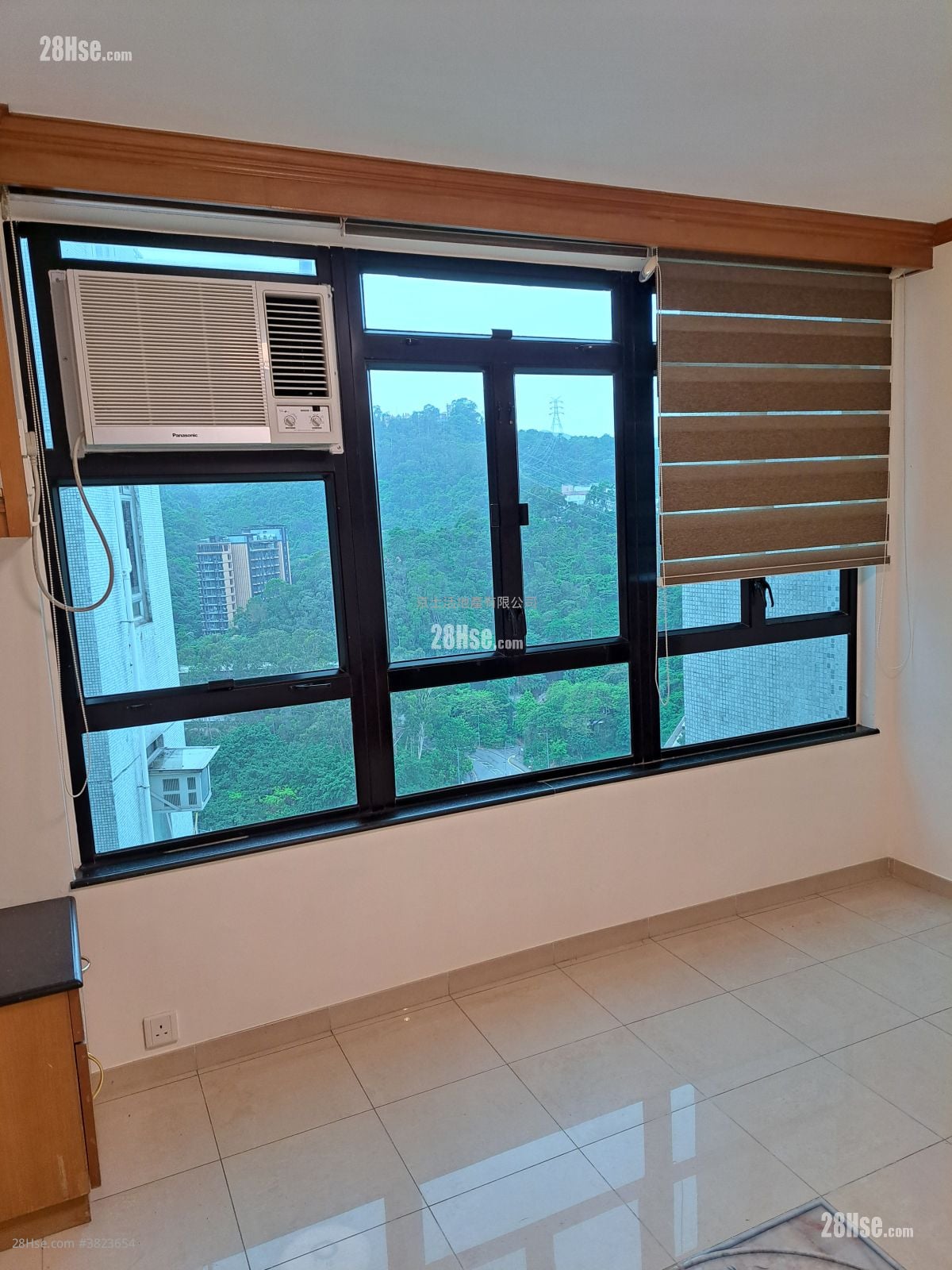 Holford Gardens Rental 2 Bedrooms , 1 Bathroom 482 ft²