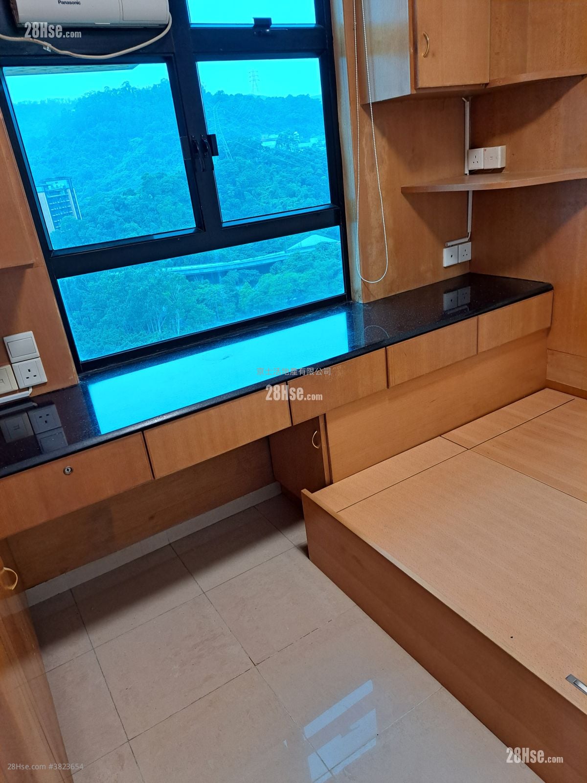 Holford Gardens Rental 2 Bedrooms , 1 Bathroom 482 ft²