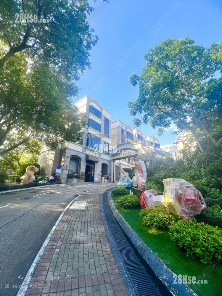 King's Park Hill Sell 4 Bedrooms 2,207 ft²