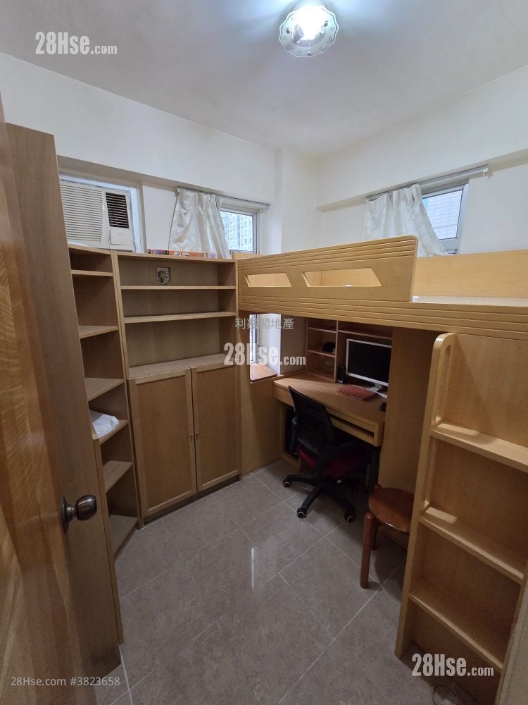 Treasure Garden Sell 2 Bedrooms , 1 Bathroom 398 ft²