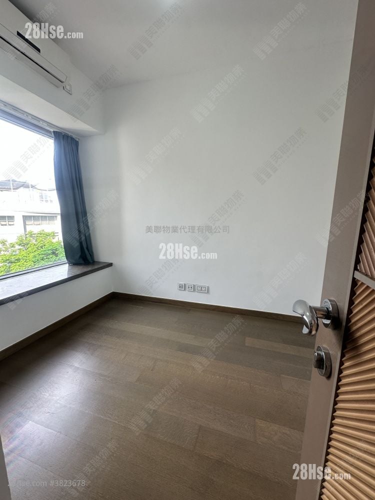 The Zumurud Rental 4 Bedrooms , 2 Bathrooms 1,624 ft²