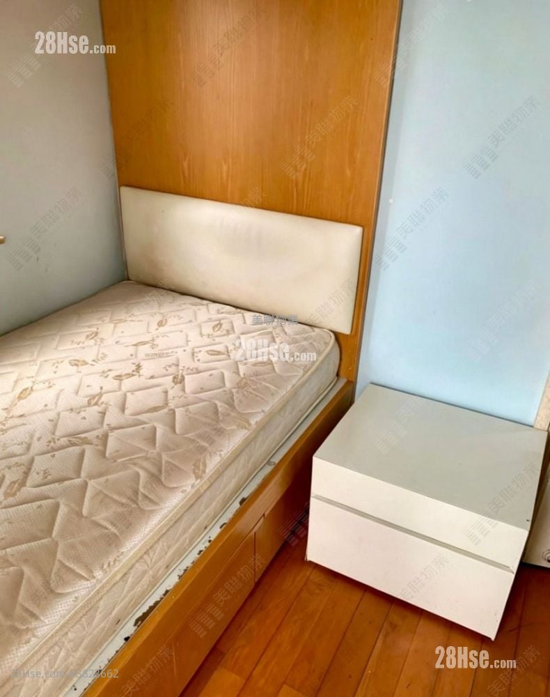 金辉花园 租盘 2 房 , 1 浴室 386 平方尺