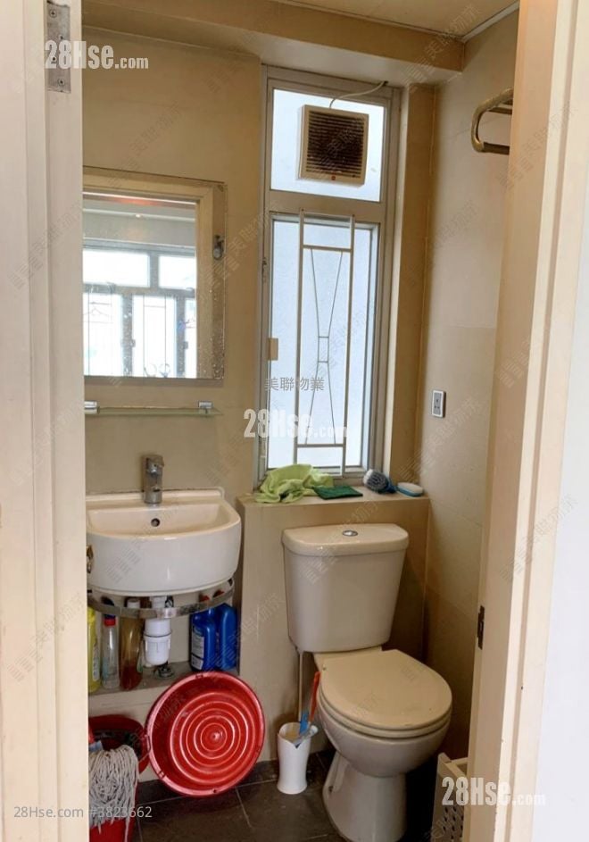 金辉花园 租盘 2 房 , 1 浴室 386 平方尺