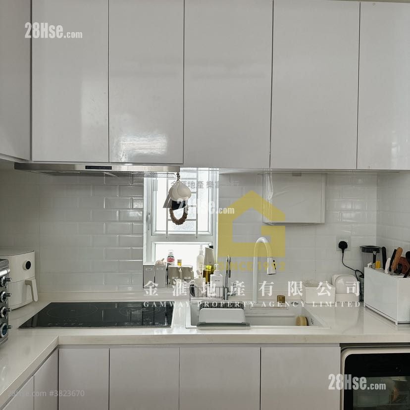 Kai Cheung Court Sell 1 Bedroom , 1 Bathroom 399 ft²