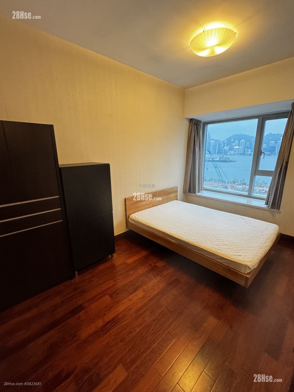 主人房: 君临天下 租盘 2 房 , 2 浴室 751 平方尺