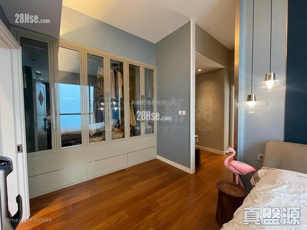 Kensington Hill Sell 4 Bedrooms 2,277 ft²