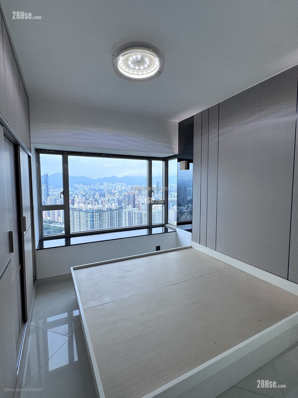 Sorrento Rental 2 Bedrooms , 1 Bathroom 853 ft²