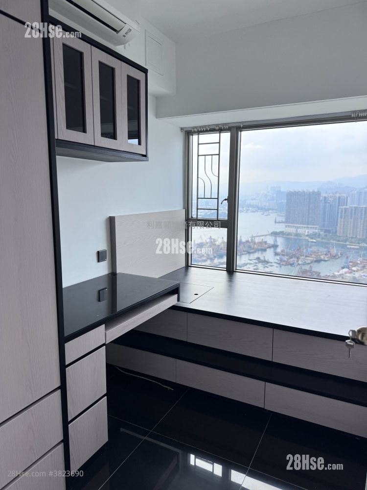 Sorrento Rental 2 Bedrooms , 1 Bathroom 853 ft²