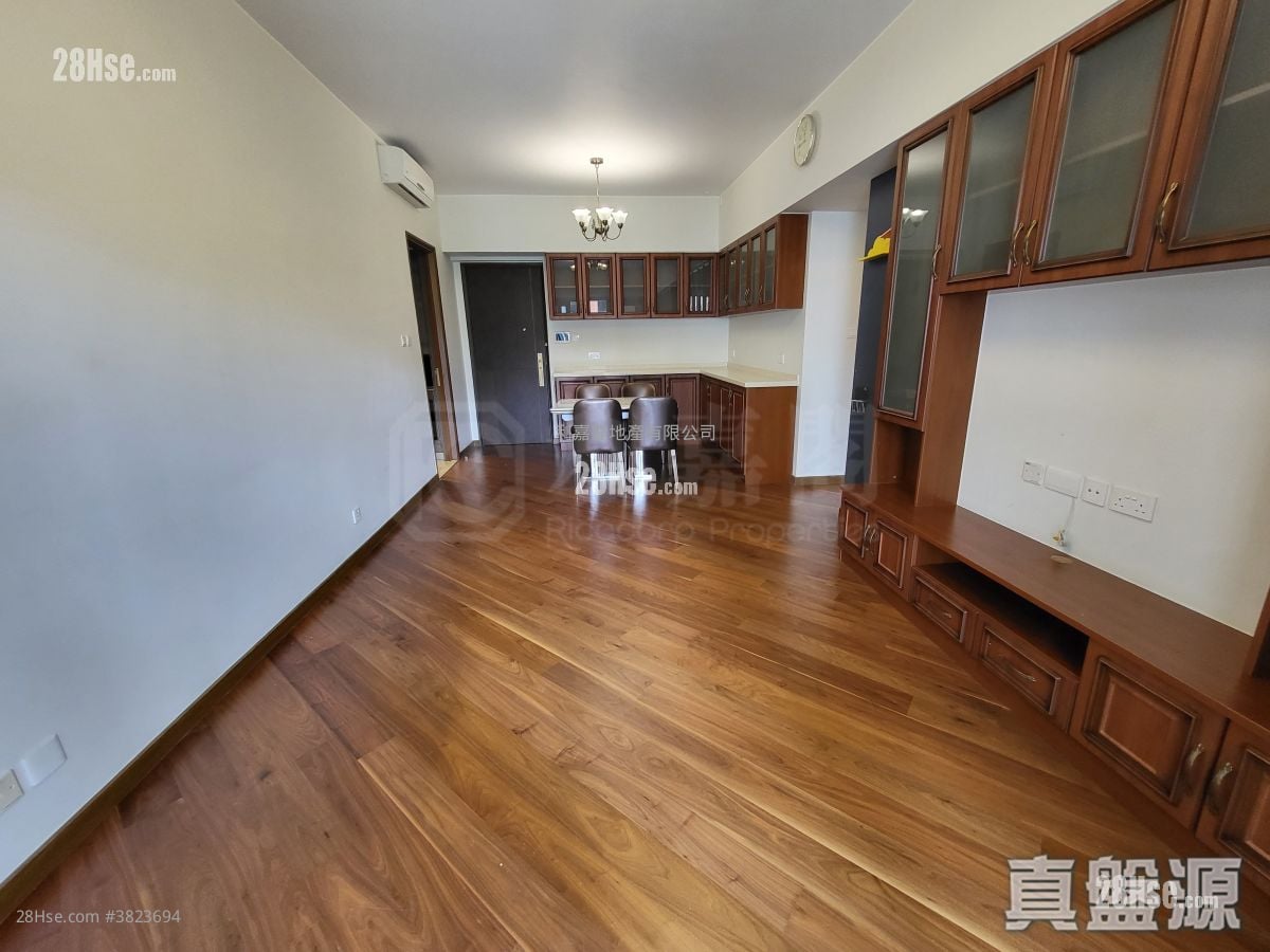 贤文礼士 租盘 1,052 平方尺