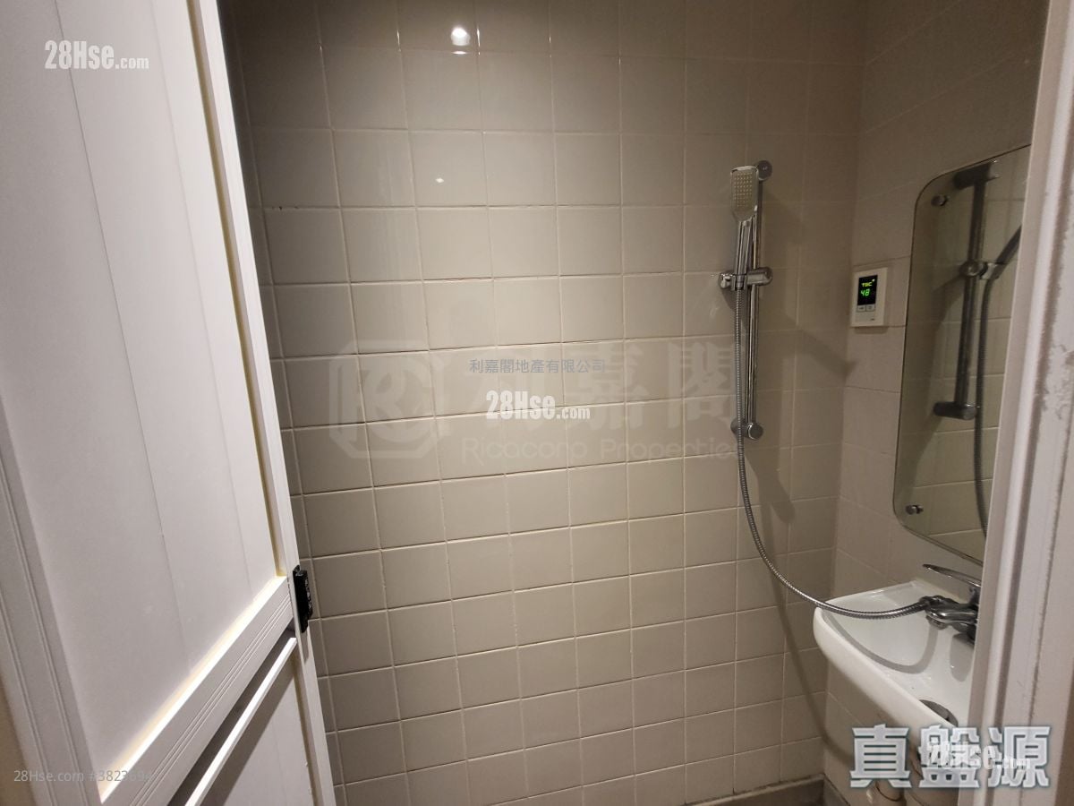 贤文礼士 租盘 1,052 平方尺