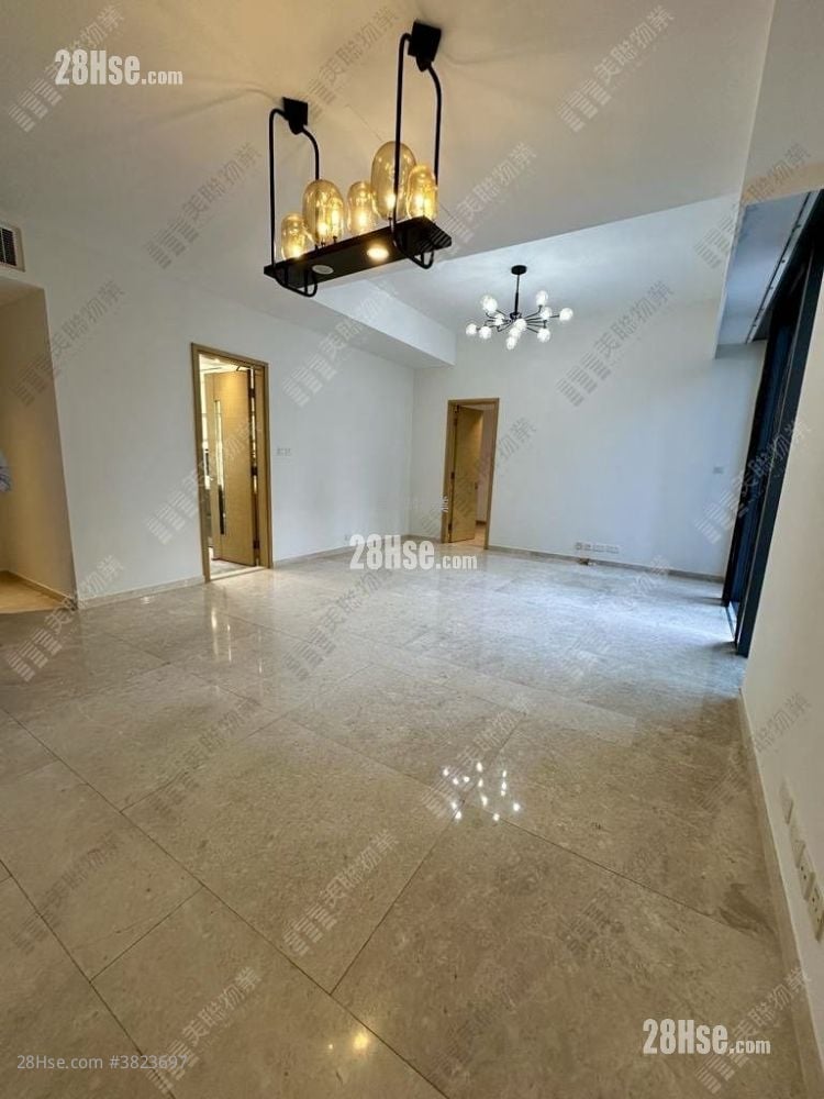 Riva Sell 4 Bedrooms , 3 Bathrooms 1,223 ft²