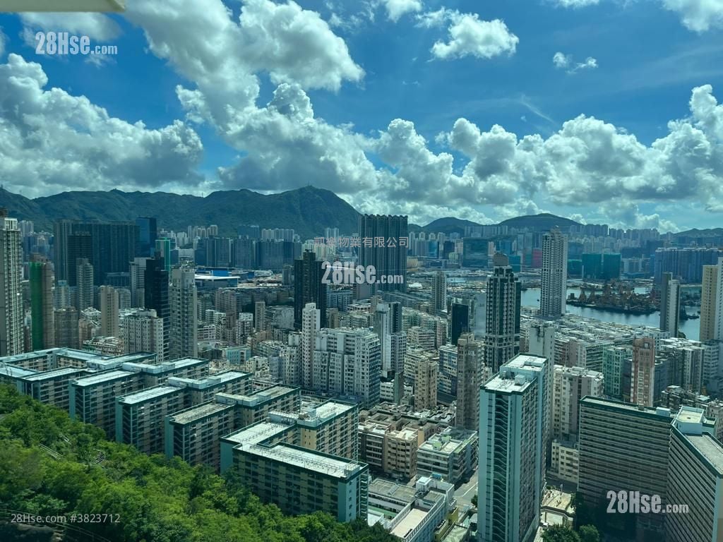 Kwun Tak Court Sell 3 Bedrooms , 1 Bathroom 443 ft²