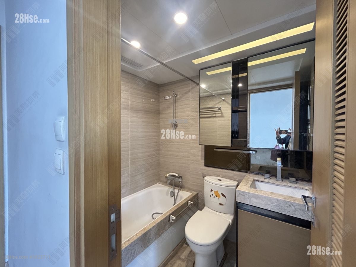 Park Signature Sell Studio , 1 Bathroom 301 ft²