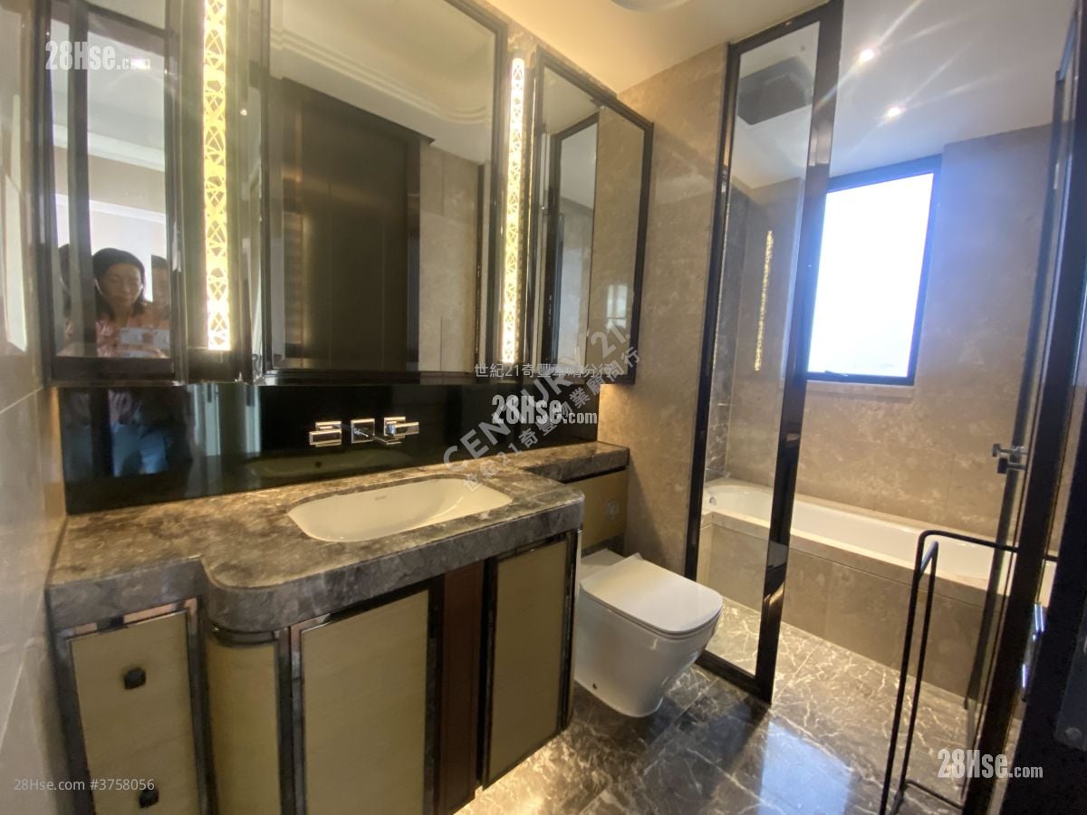 高爾夫御苑 售盤 4 房 , 3 浴室 1,108 平方呎