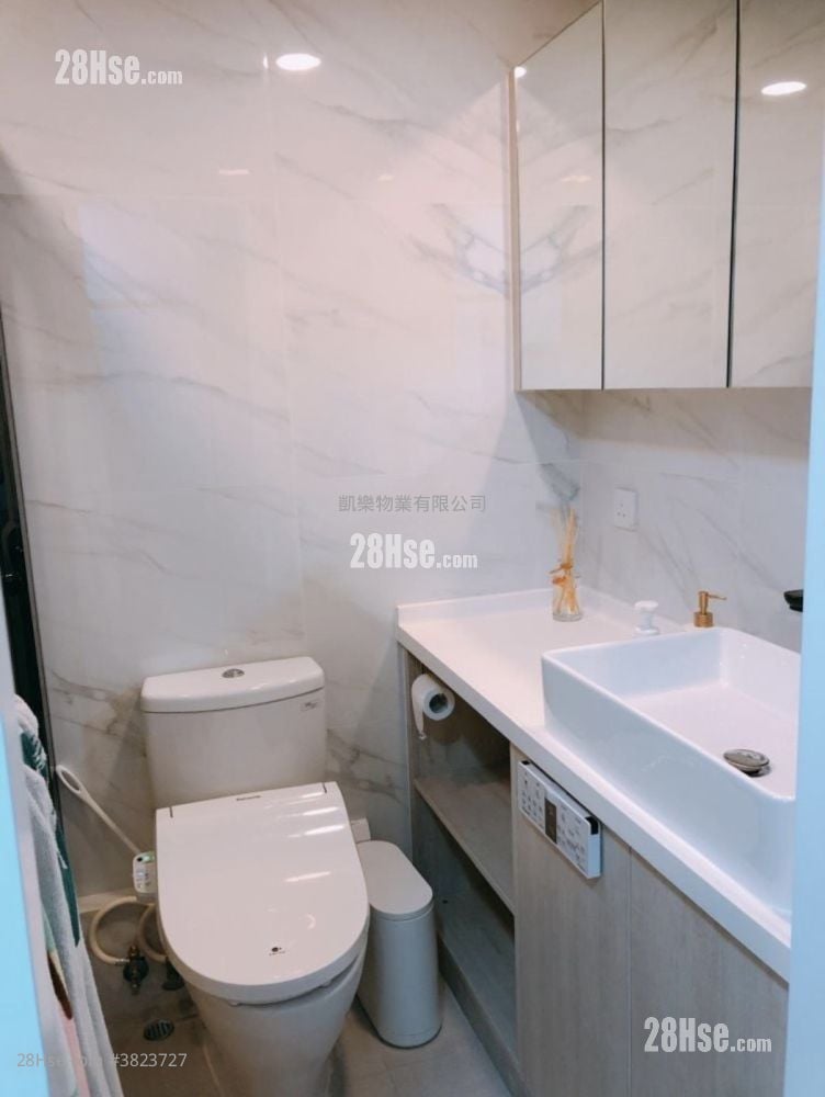 Hoi Lok Court Sell 2 Bedrooms , 1 Bathroom 477 ft²
