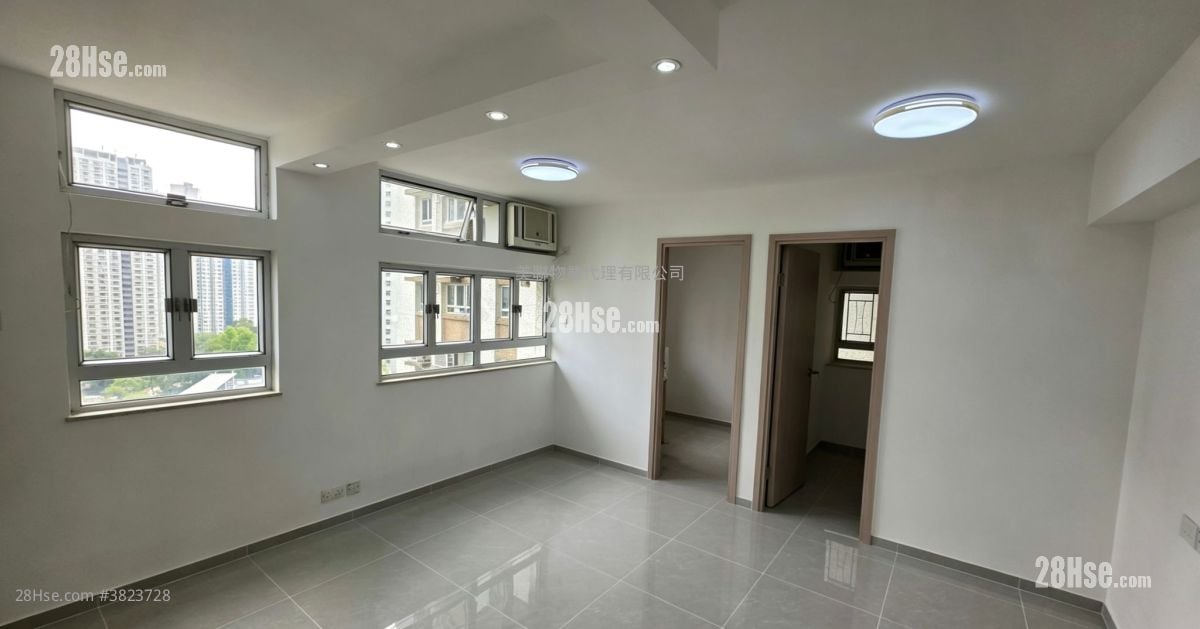 Ching Wah Court Sell 2 Bedrooms 363 ft²
