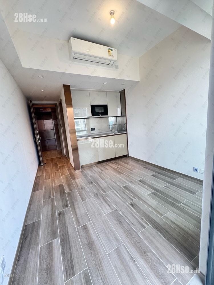 The Vim Sell Studio 201 ft²