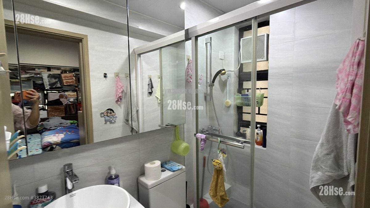 Bayview Garden Sell 3 Bedrooms , 2 Bathrooms 610 ft²