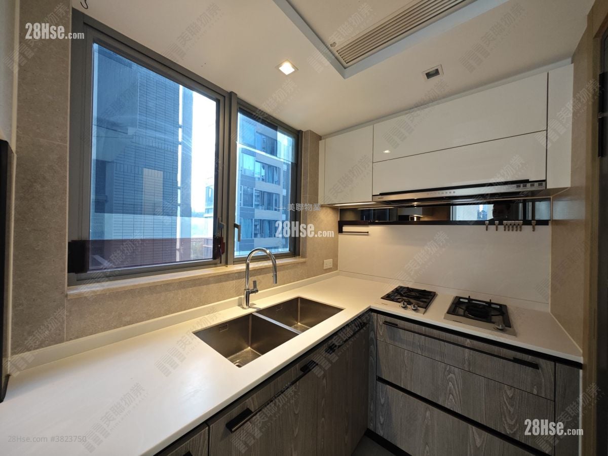 雲滙 租盤 3 房 , 2 浴室 781 平方呎