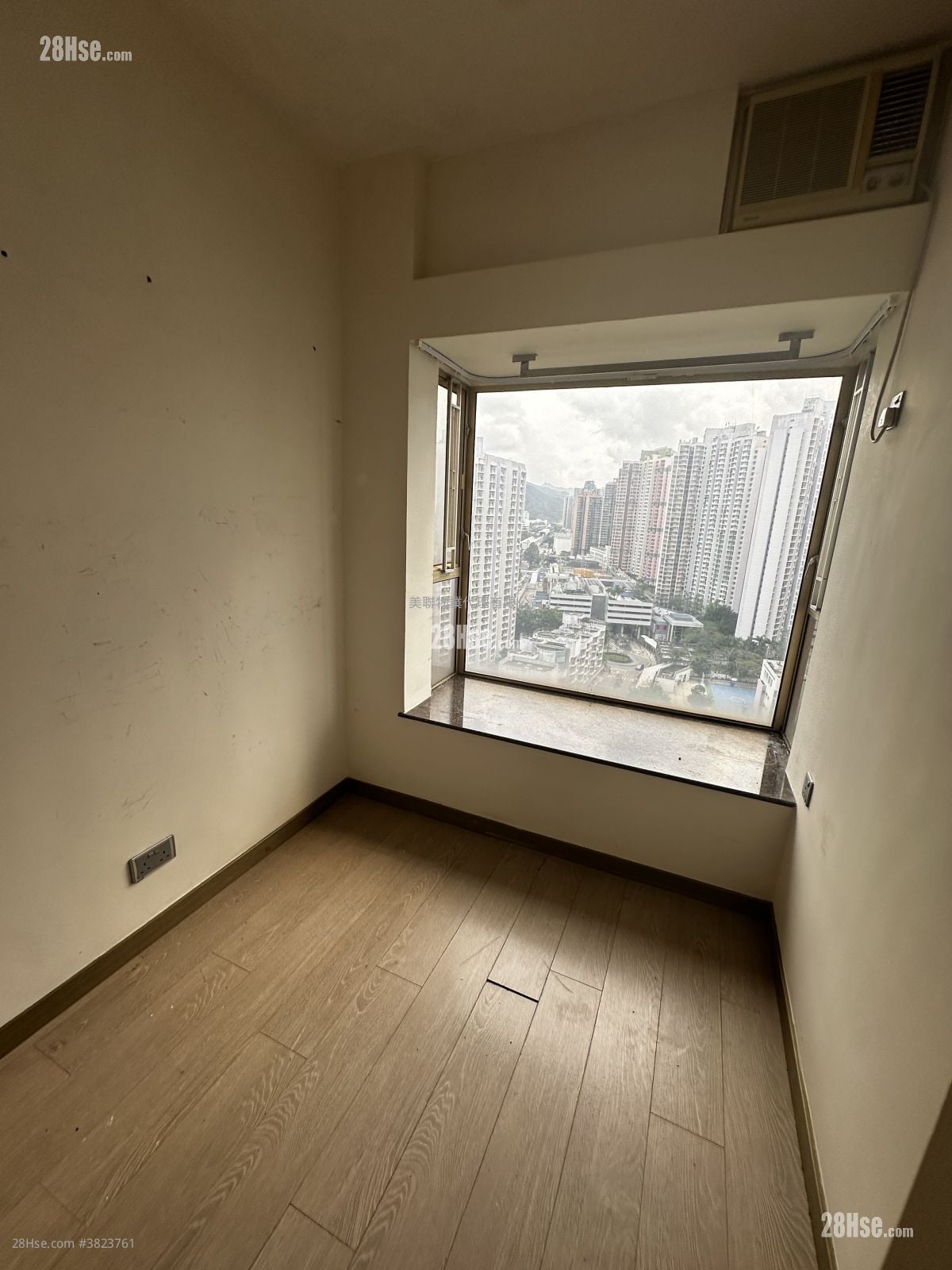 The Waterside Rental 2 Bedrooms , 1 Bathroom 488 ft²