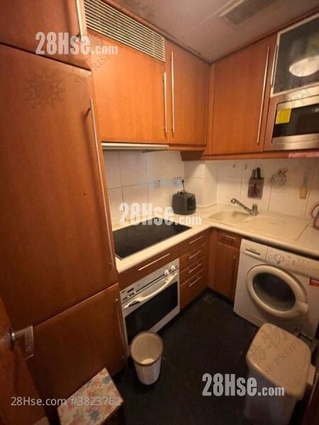 Royal Peninsula Sell 2 Bedrooms 592 ft²