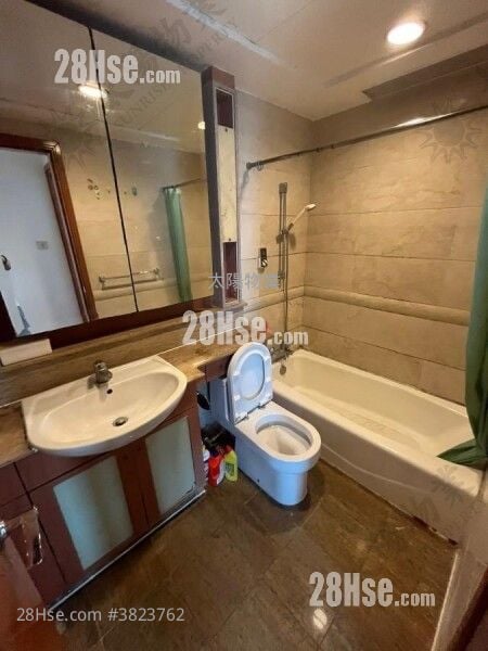 Royal Peninsula Sell 2 Bedrooms 592 ft²