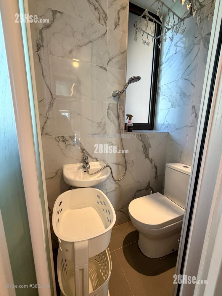 傲玟 售盘 3 房 , 4 浴室 1,403 平方尺