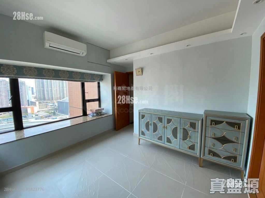 凱旋門 售盤 3 房 , 3 浴室 867 平方呎